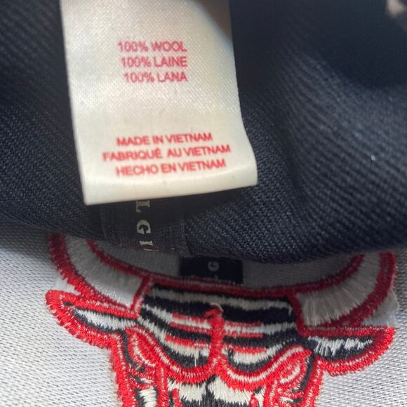 Chicago Bulls Baseball Hat Mitchell & Ness Hardwood Classics Wool Black Red - Picture 8 of 11